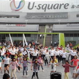 9.27아리랑플레시몹(광천터미널).JPG src=